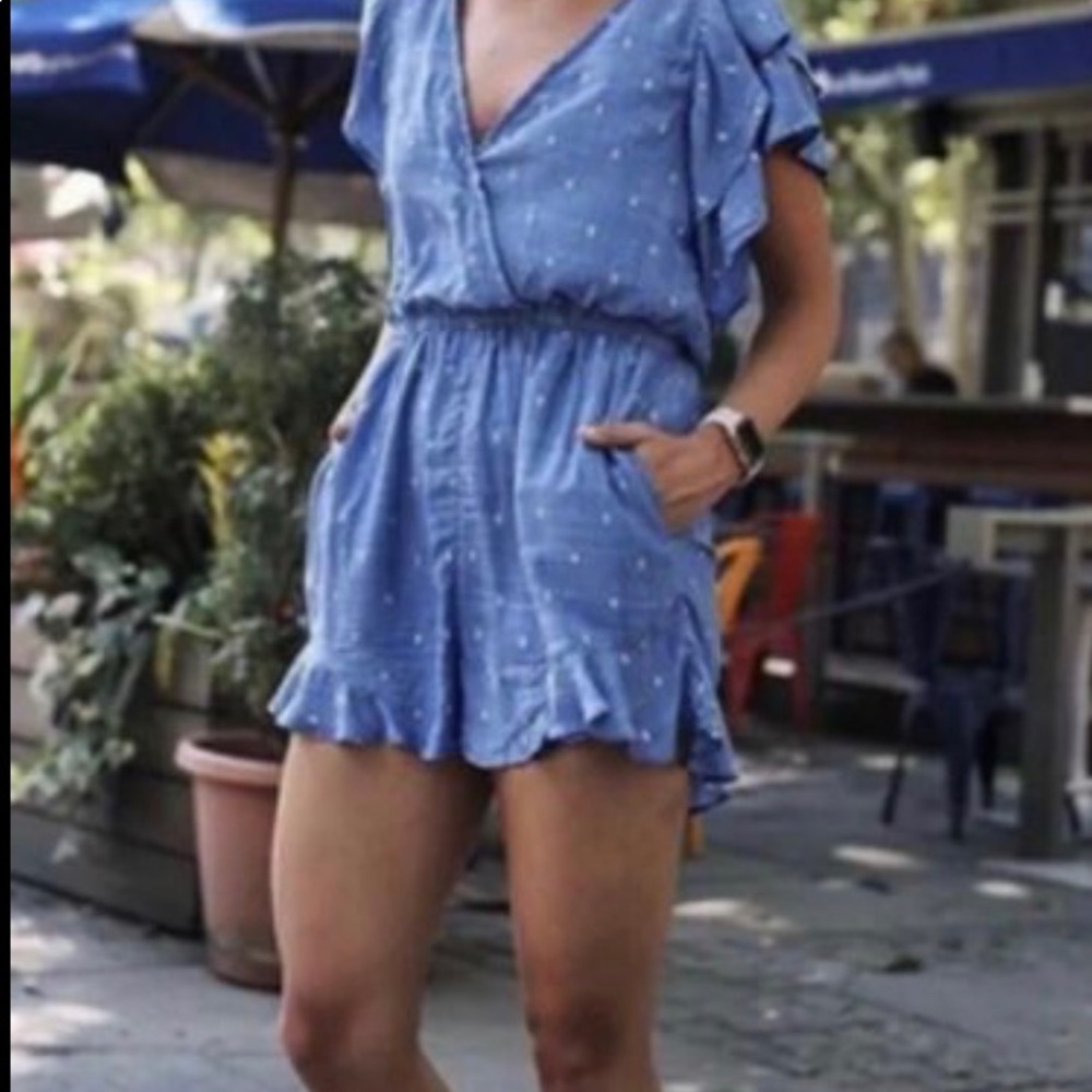 American eagle Ruffled romper